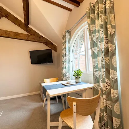The Warehouse Apartments, 1 - Bed, Sleeps 2, - Uk Апартаменты