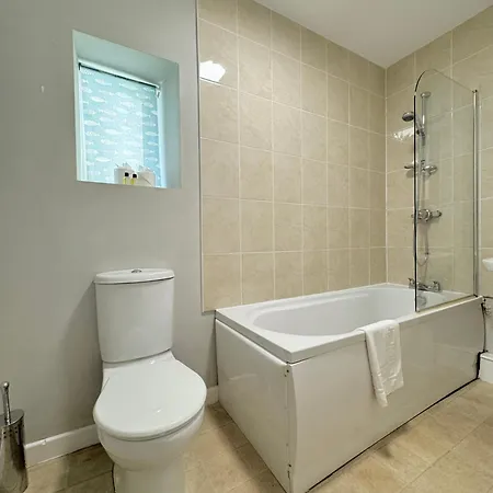 The Warehouse Apartments, 1 - Bed, Sleeps 2, - Uk Апартаменты Улверстон