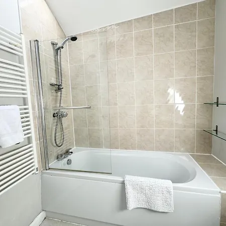 The Warehouse Apartments, 1 - Bed, Sleeps 2, - Uk דירה אולברסטון