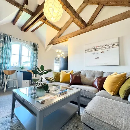 The Warehouse Apartments, 1 - Bed, Sleeps 2, - Uk