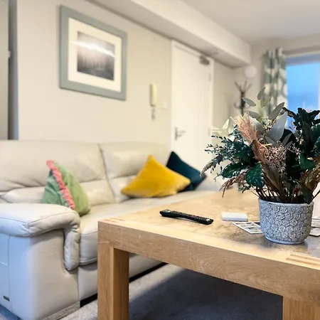 The Warehouse Apartments, 1 - Bed, Sleeps 2, - Uk דירה