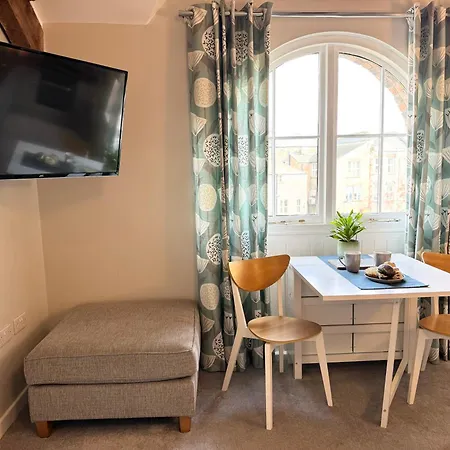 דירה The Warehouse Apartments, 1 - Bed, Sleeps 2, - Uk *