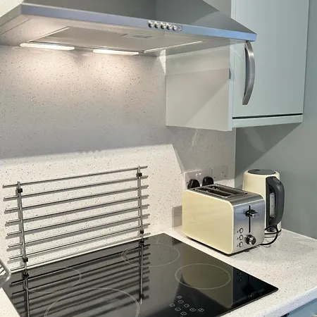 The Warehouse Apartments, 1 - Bed, Sleeps 2, - Uk * אולברסטון