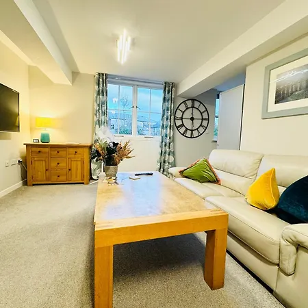 The Warehouse Apartments, 1 - Bed, Sleeps 2, - Uk אולברסטון