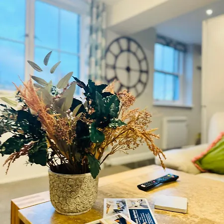 דירה The Warehouse Apartments, 1 - Bed, Sleeps 2, - Uk אולברסטון