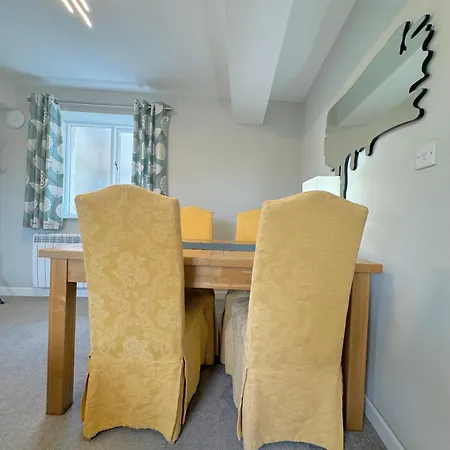 The Warehouse Apartments, 1 - Bed, Sleeps 2, - Uk דירה *