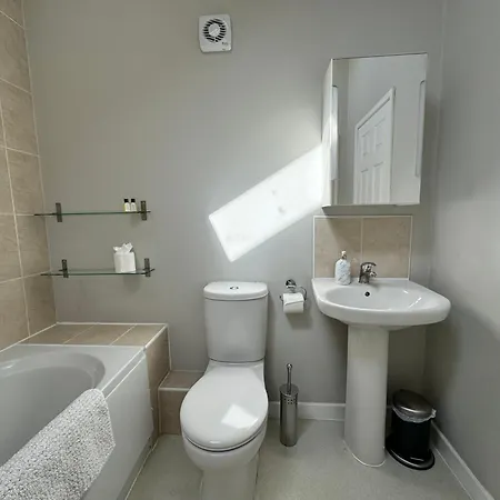 The Warehouse Apartments, 1 - Bed, Sleeps 2, - Uk Apartment *