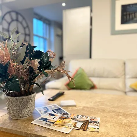 The Warehouse Apartments, 1 - Bed, Sleeps 2, - Uk Apartment